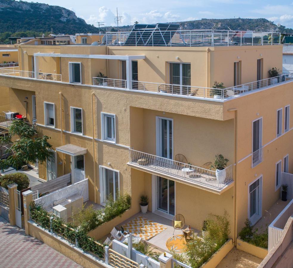 Arveskida Suite Apartment カリアリ エクステリア 写真